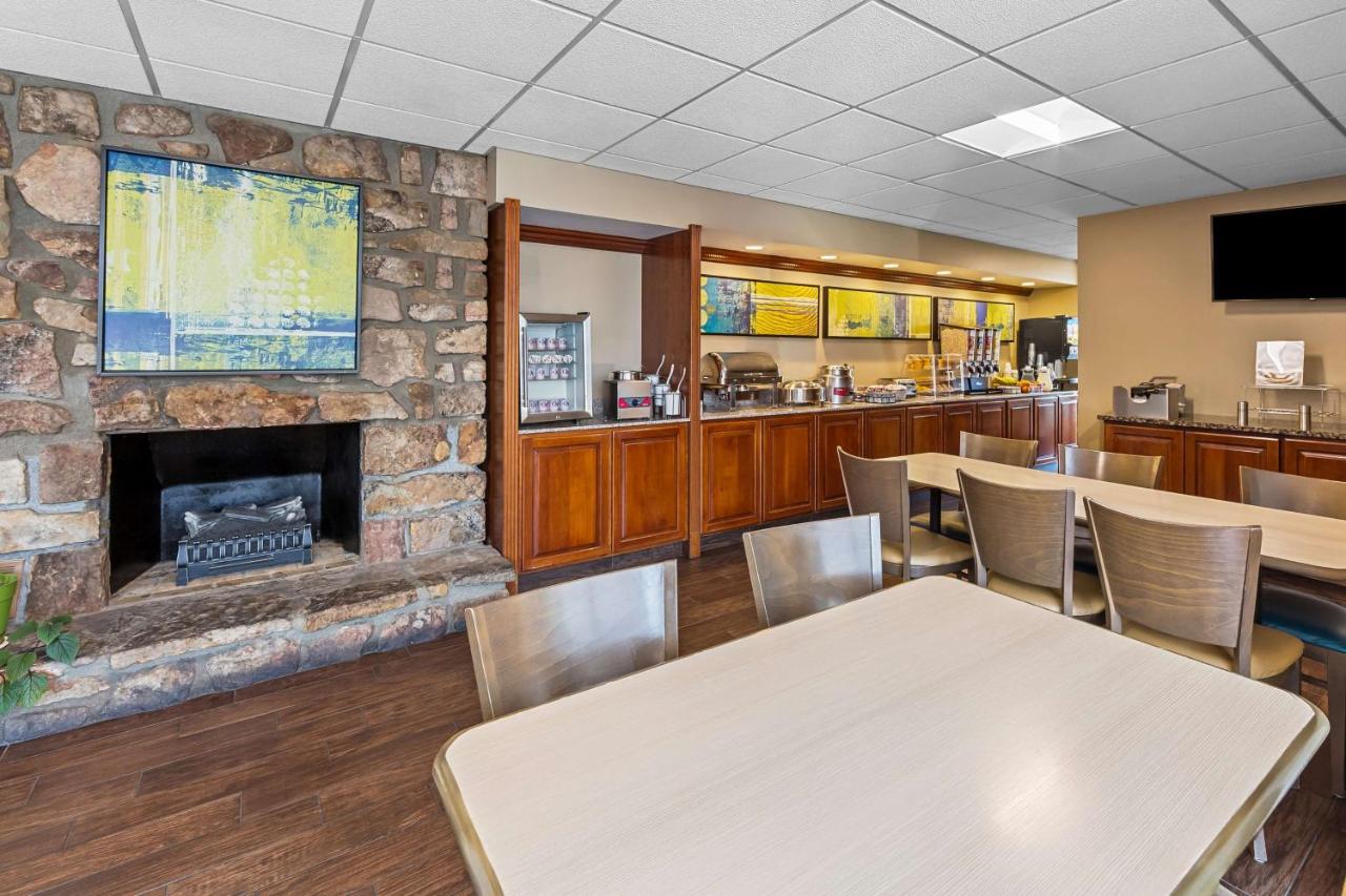 | Best Western Toni Inn