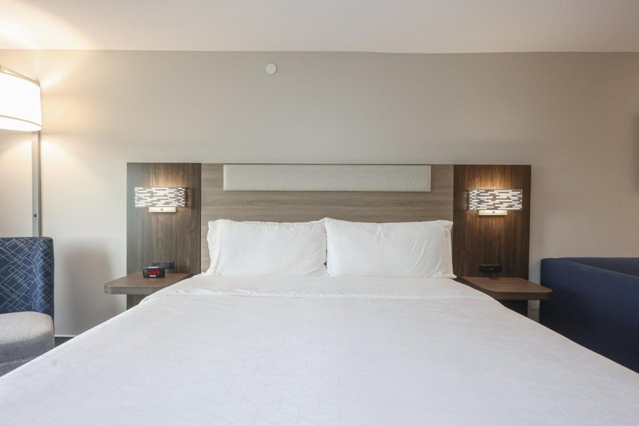  | Holiday Inn Express Tulsa South Bixby, an IHG Hotel