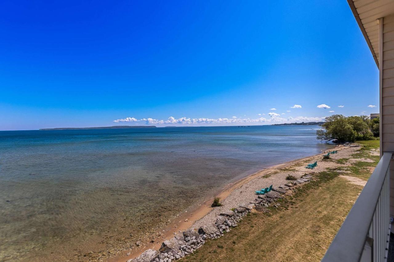 | Quality Inn Lakefront