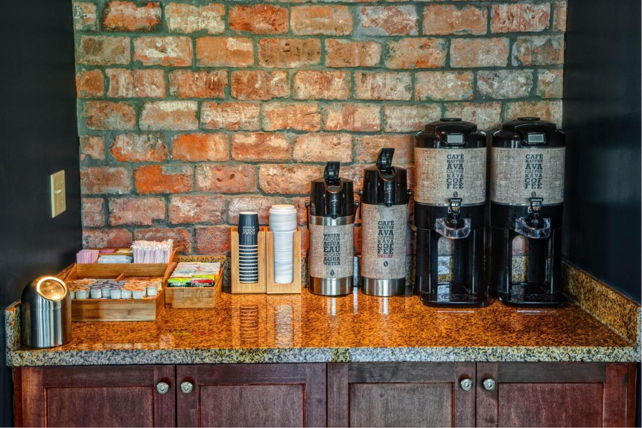 | Four Points by Sheraton Memphis Southwind