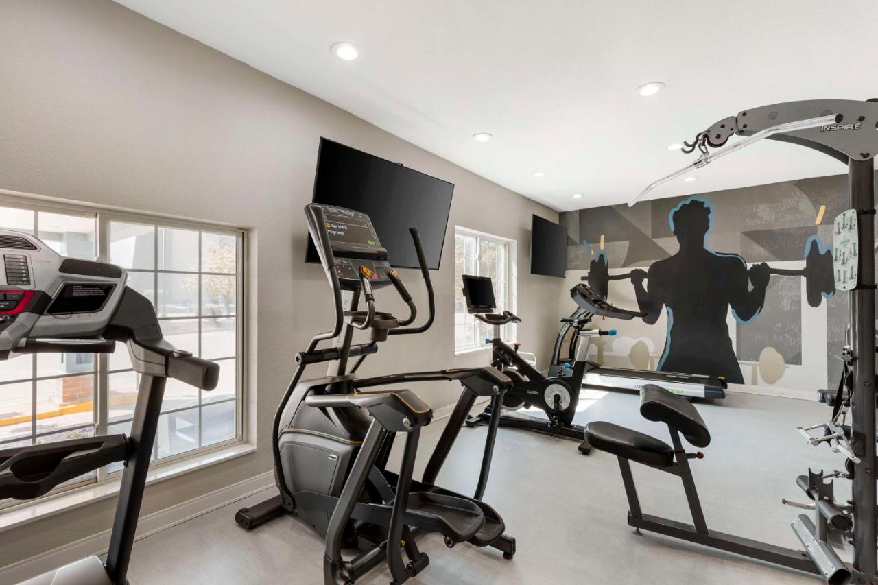| Best Western Plus Des Moines West Inn & Suites