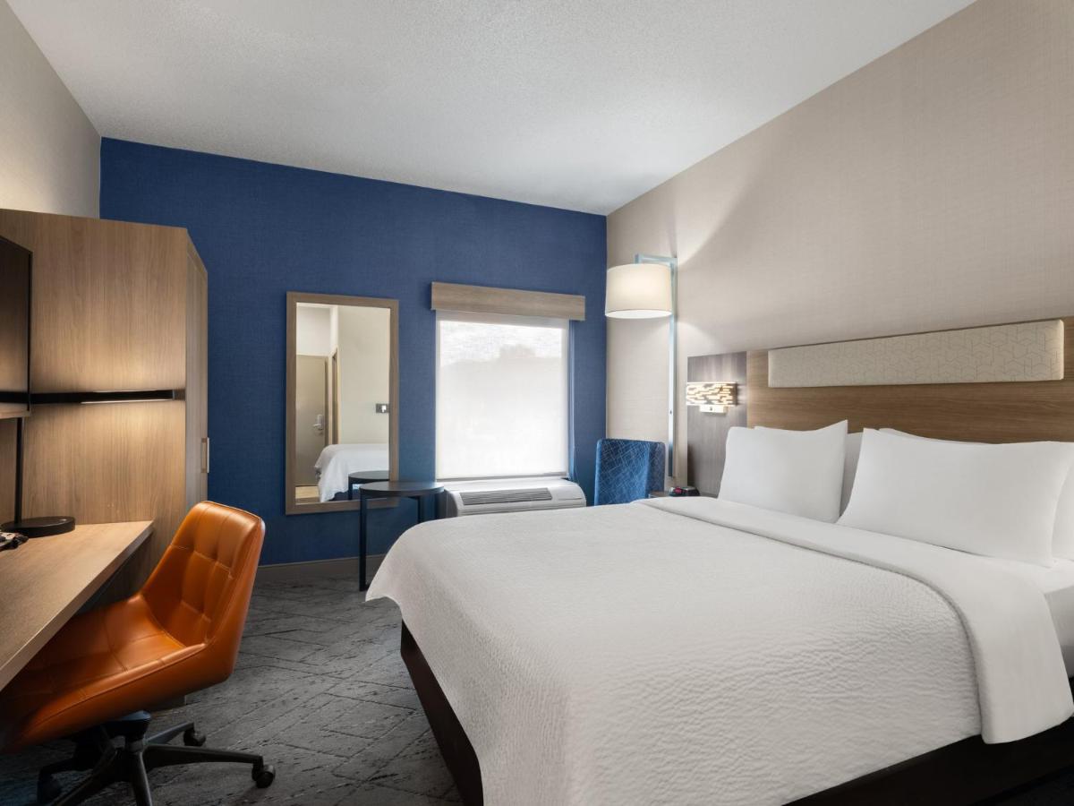  | Holiday Inn Express Meadville (I-79 Exit 147a), an IHG Hotel