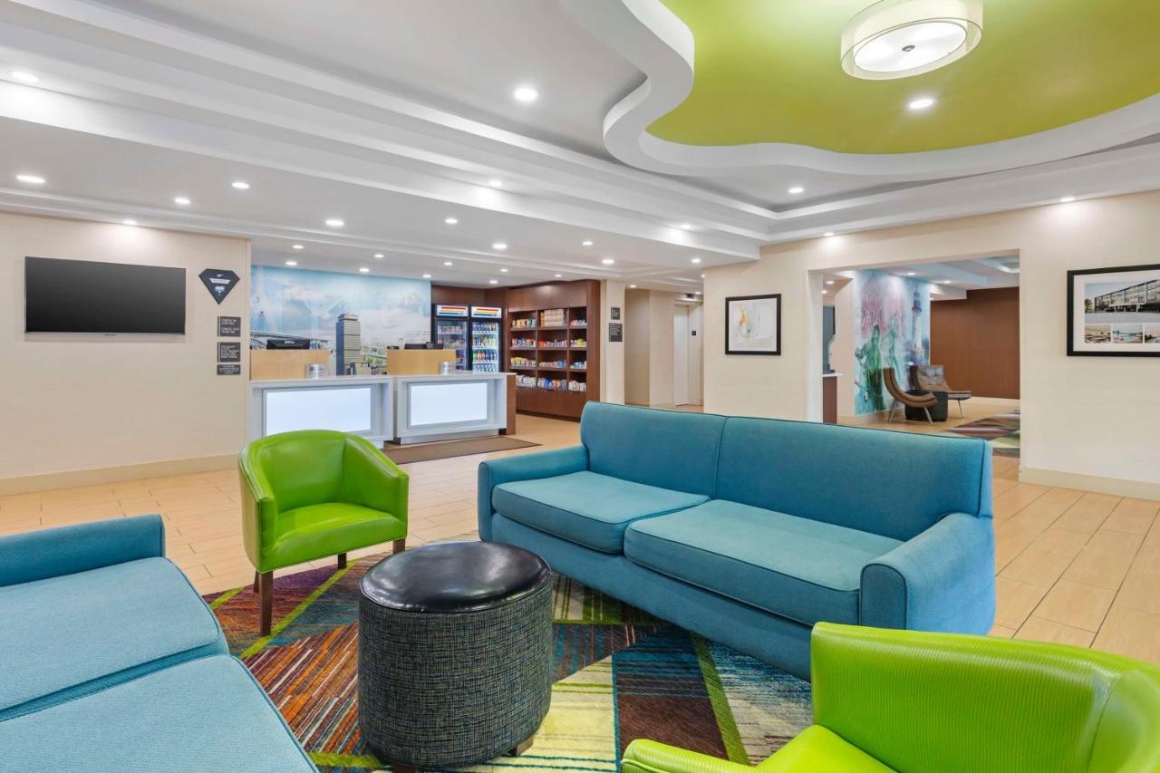 | Best Western Plus North Shore Hotel