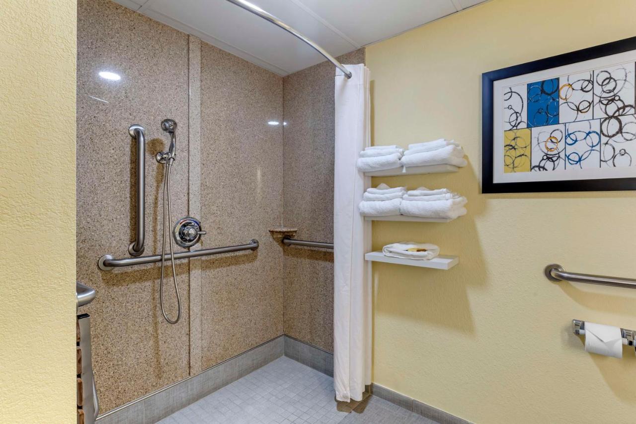 | Best Western Plus North Shore Hotel