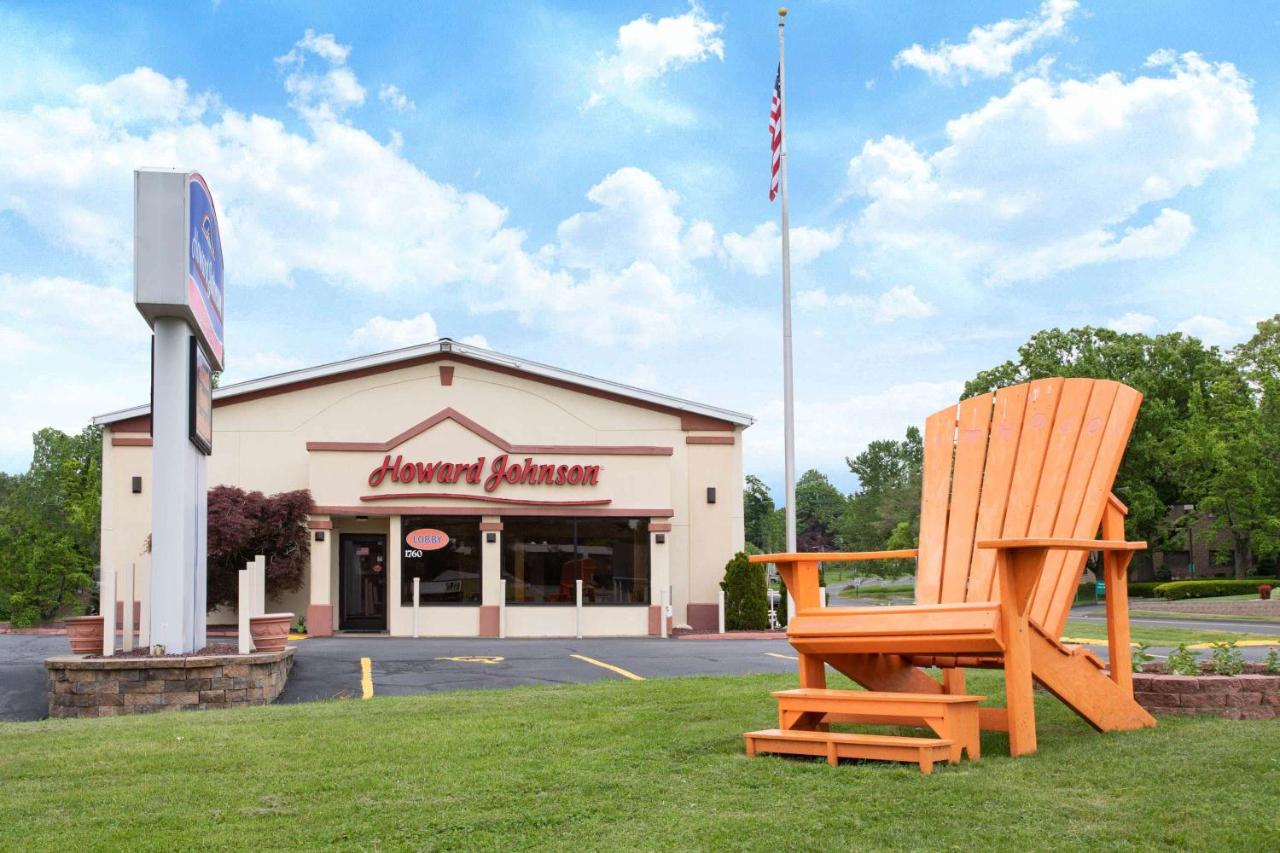 | Howard Johnson by Wyndham Rocky Hill