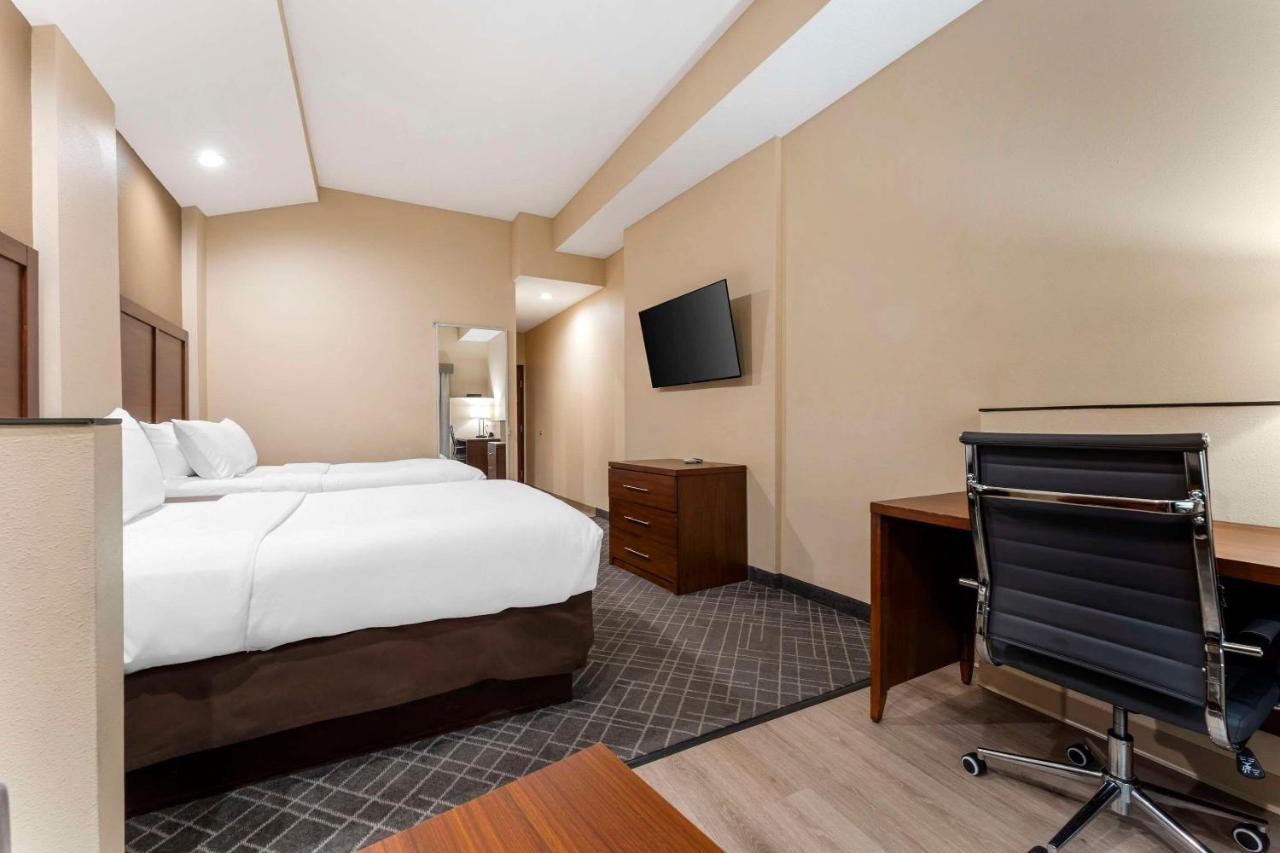 Double Suite with Two Double Beds - Non-Smoking at Comfort Suites Monaca