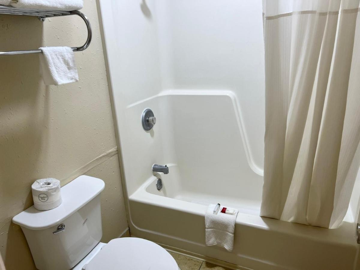| Economy Inn McCook