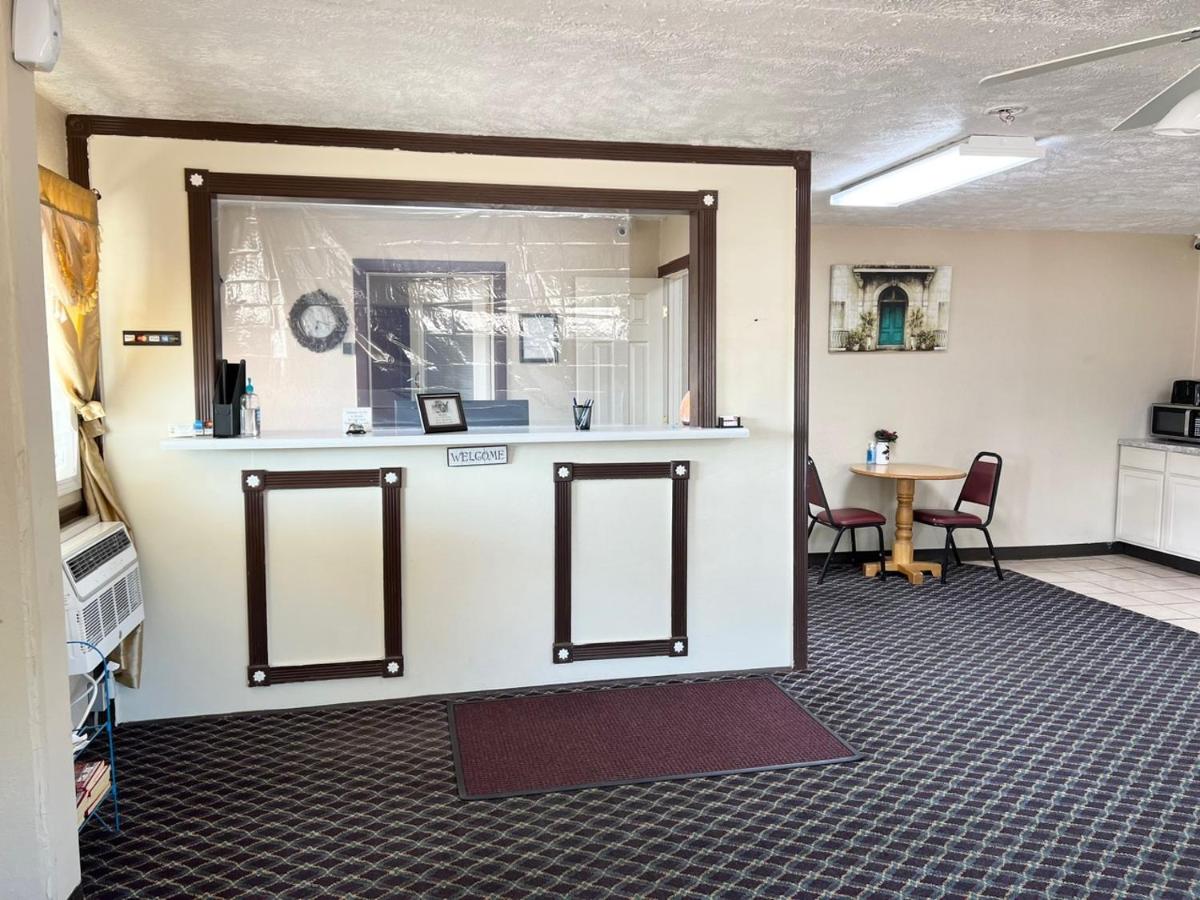 | Economy Inn McCook