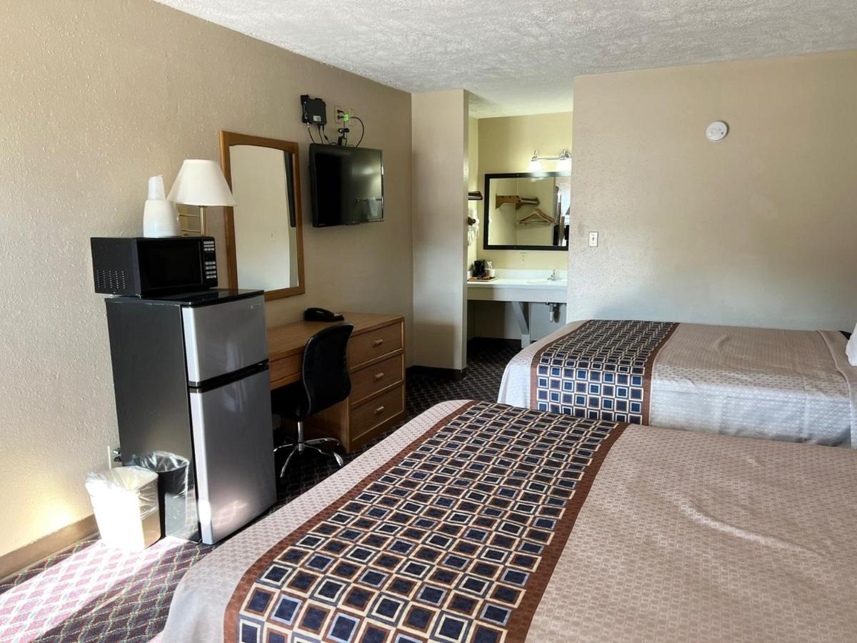 | Economy Inn McCook