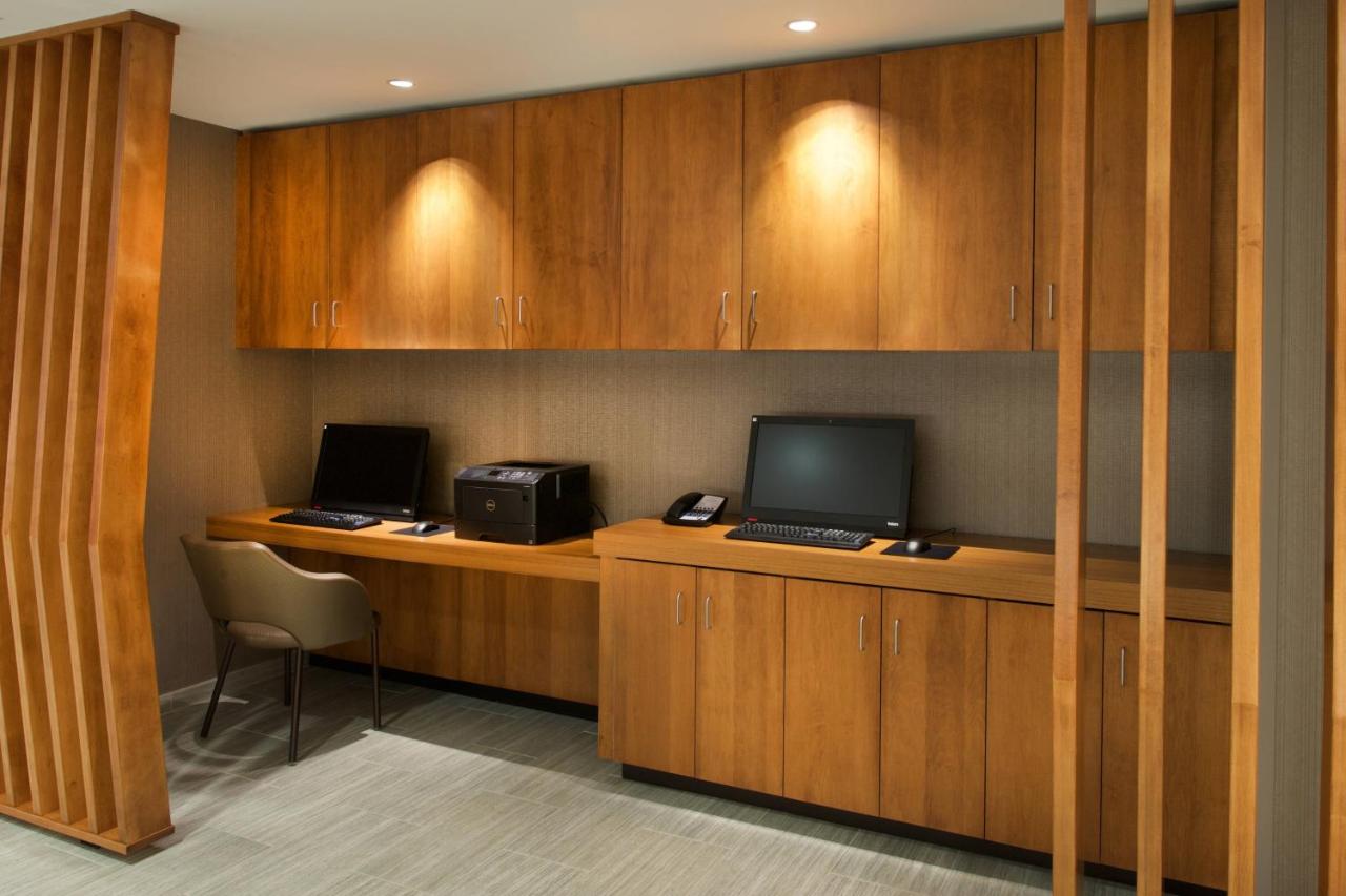 | SpringHill Suites by Marriott Seattle Issaquah