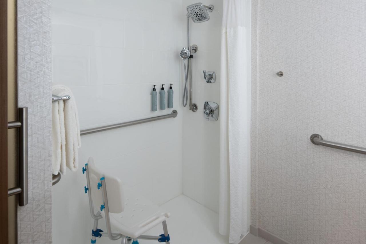 | Courtyard Miami Coral Gables