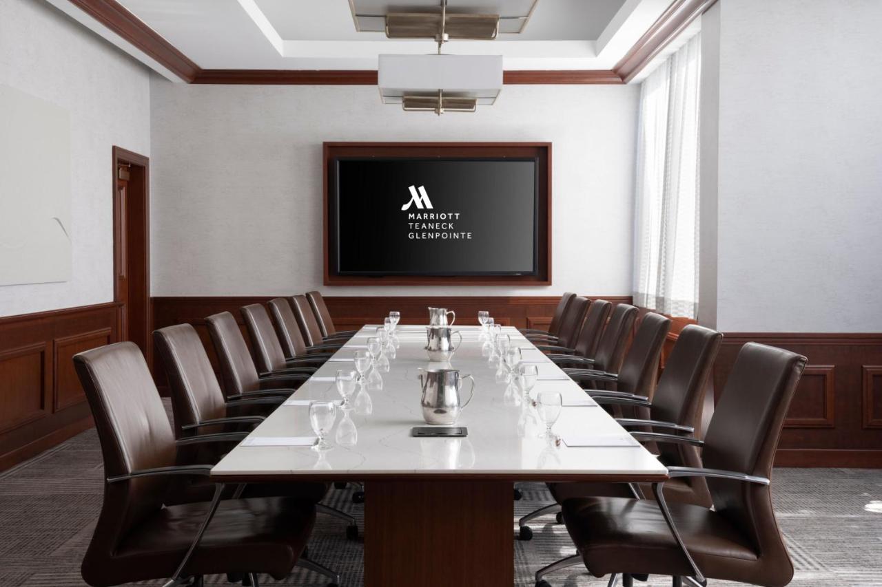 | Teaneck Marriott at Glenpointe
