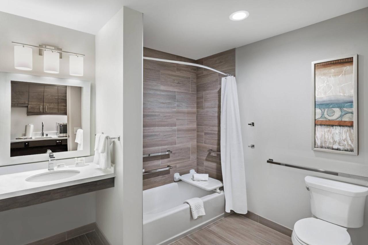 Queen Studio at TownePlace Suites by Marriott Austin Northwest/The Domain Area