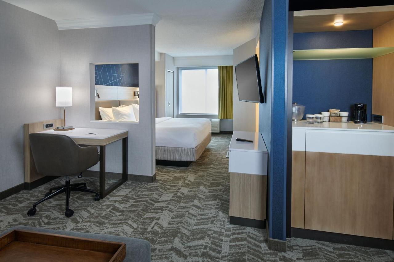 | SpringHill Suites Detroit Southfield