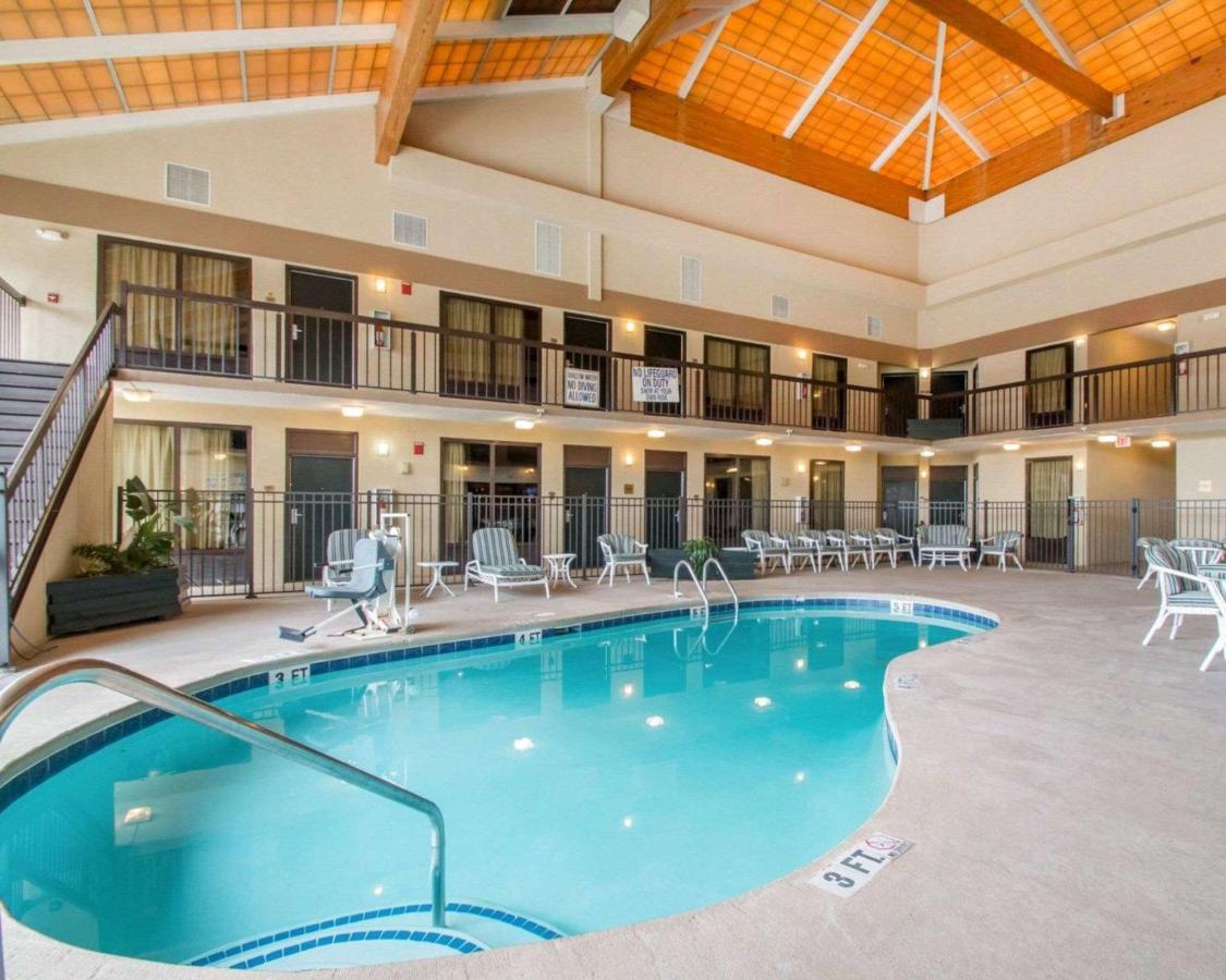 | Quality Inn & Suites Ridgeland
