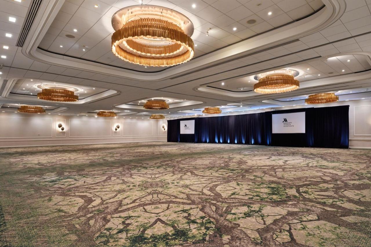 | Teaneck Marriott at Glenpointe