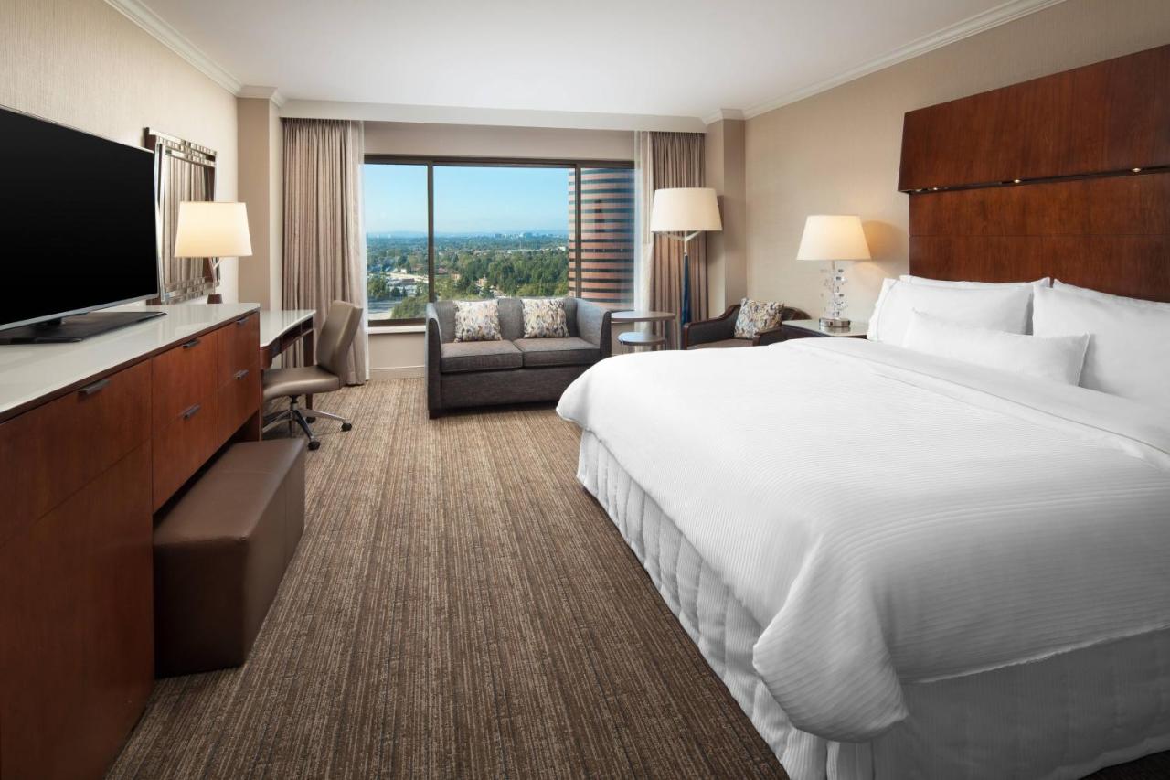 | The Westin South Coast Plaza, Costa Mesa