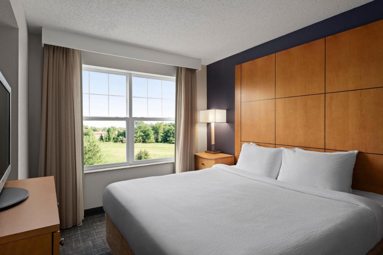 | Residence Inn by Marriott Mt. Laurel at Bishop's Gate