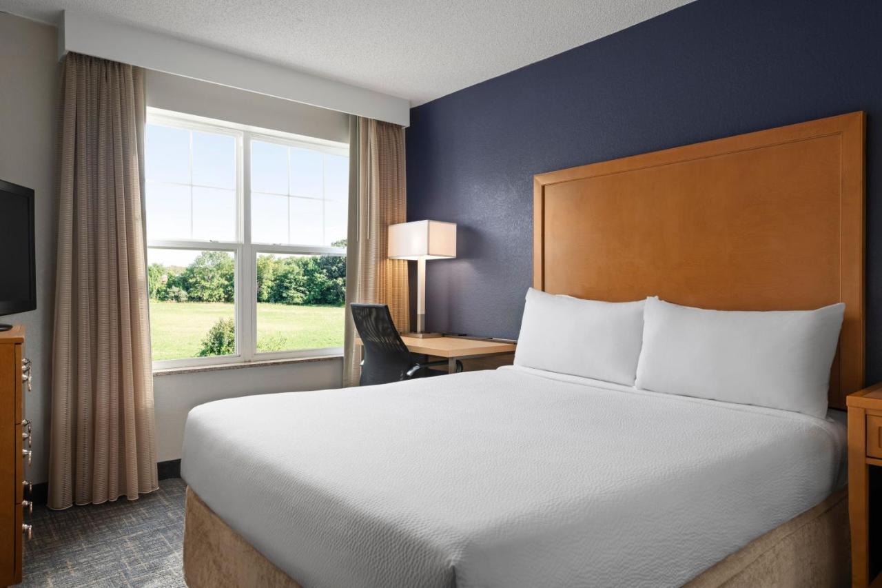 | Residence Inn by Marriott Mt. Laurel at Bishop's Gate