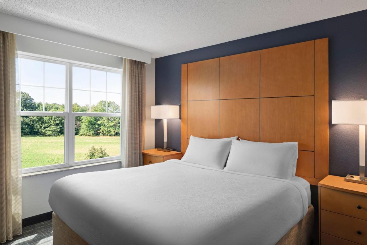 | Residence Inn by Marriott Mt. Laurel at Bishop's Gate