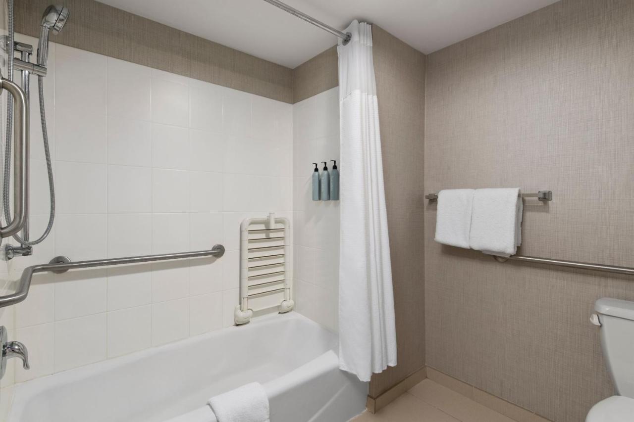 | Residence Inn by Marriott Mt. Laurel at Bishop's Gate