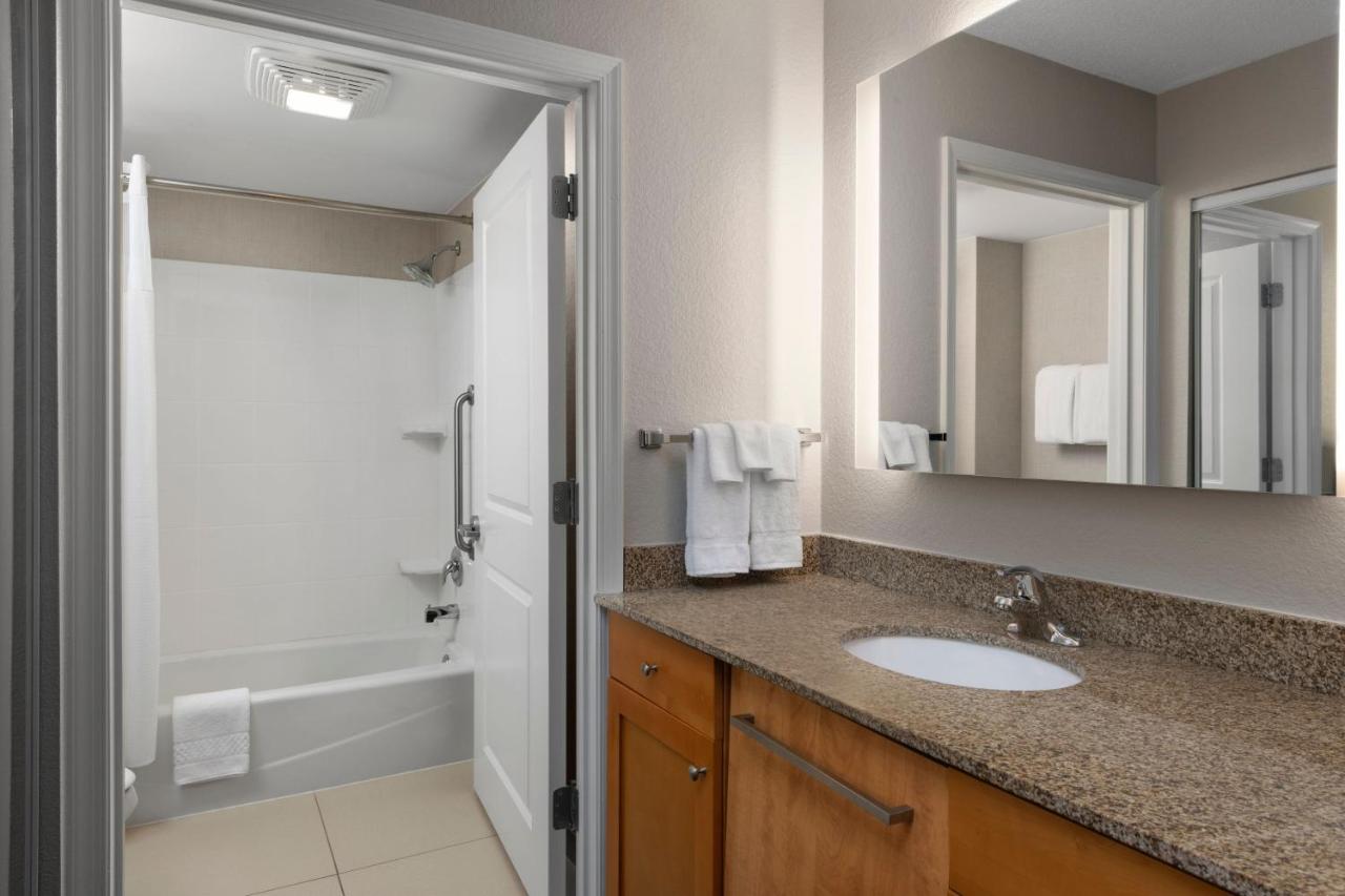 | Residence Inn by Marriott Mt. Laurel at Bishop's Gate