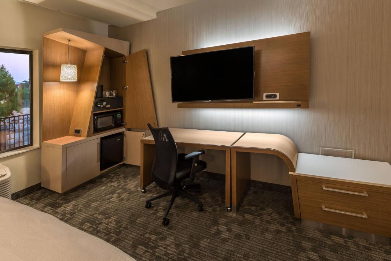 | Courtyard by Marriott Reno Downtown/Riverfront