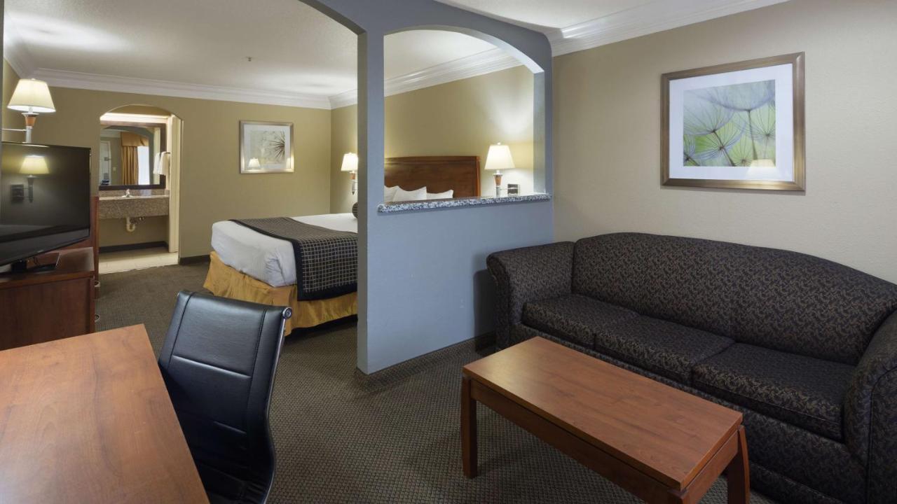 | Best Western Angleton Inn