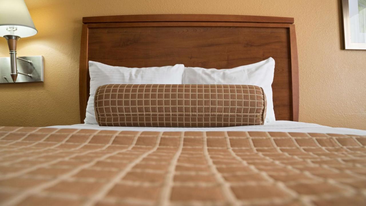 | Best Western Angleton Inn