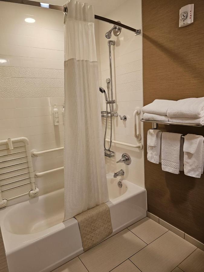 | Fairfield Inn & Suites by Marriott Butte