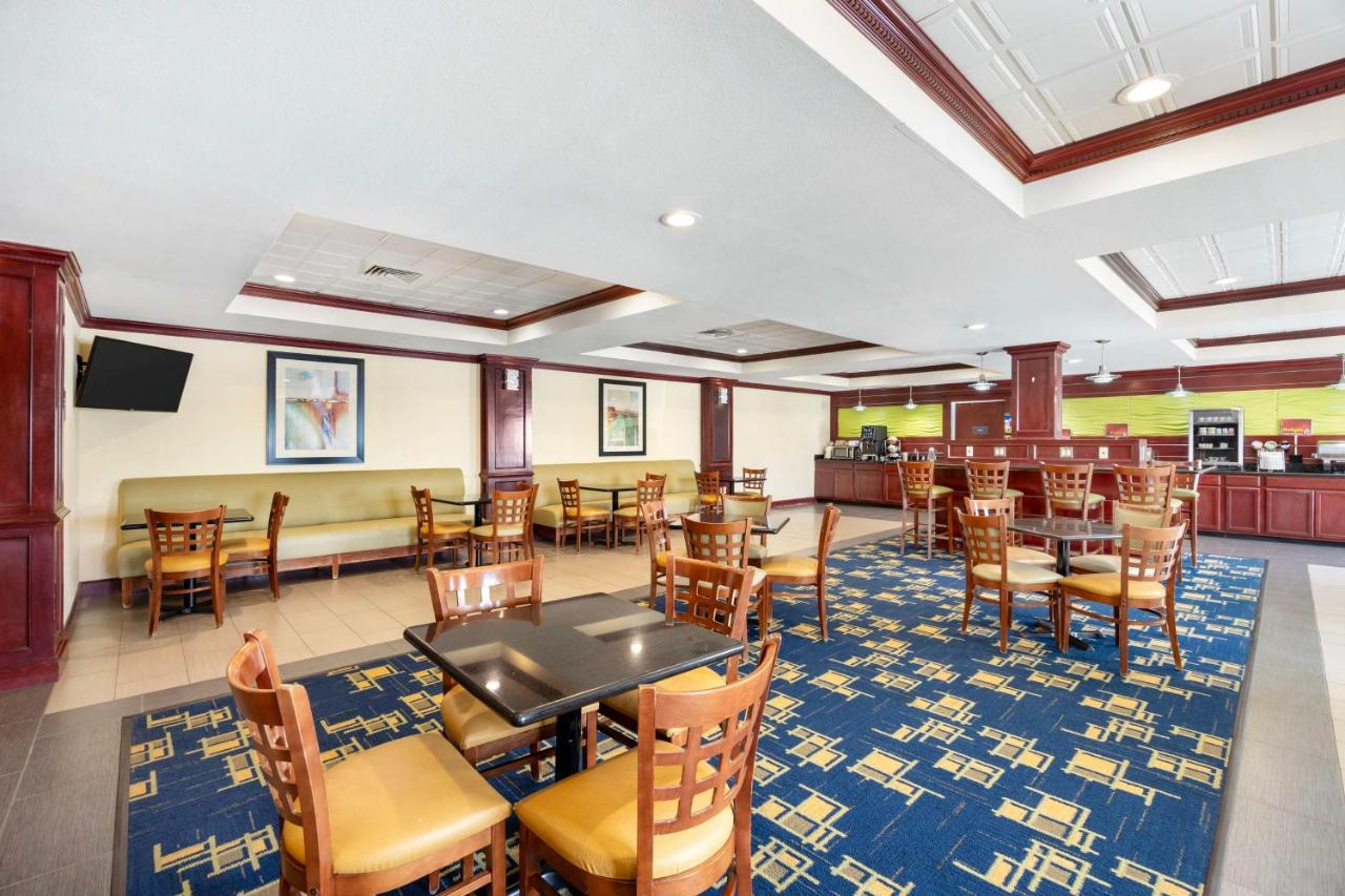| Best Western Plus Pratt