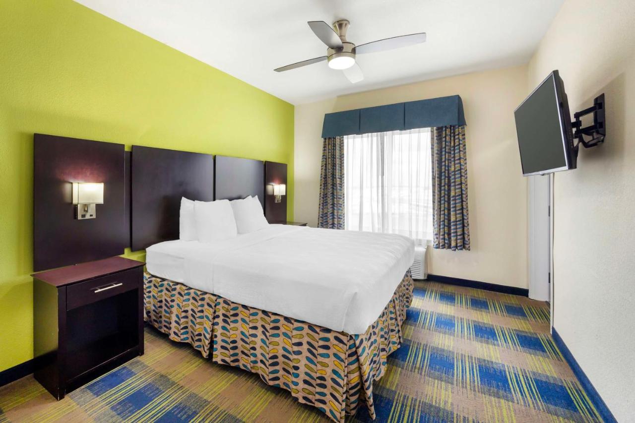 | Best Western Plus Pratt