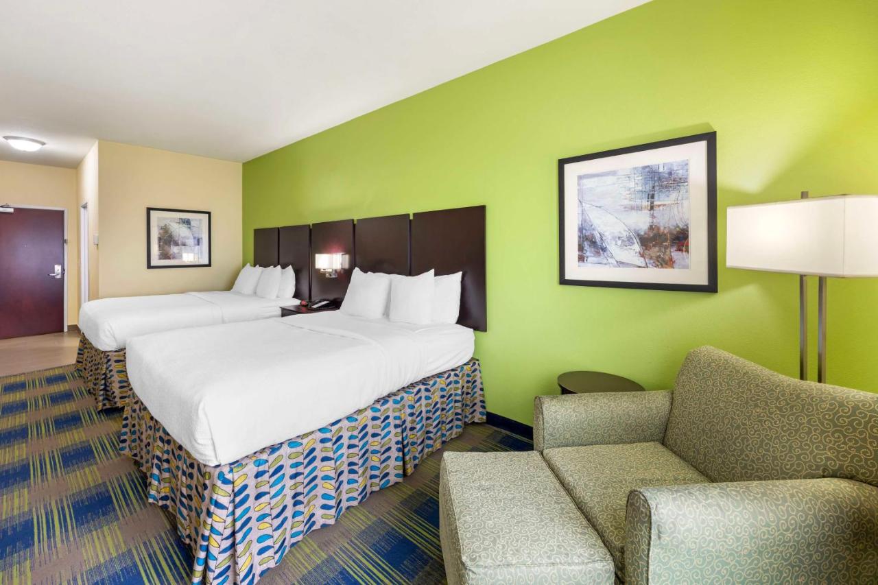| Best Western Plus Pratt