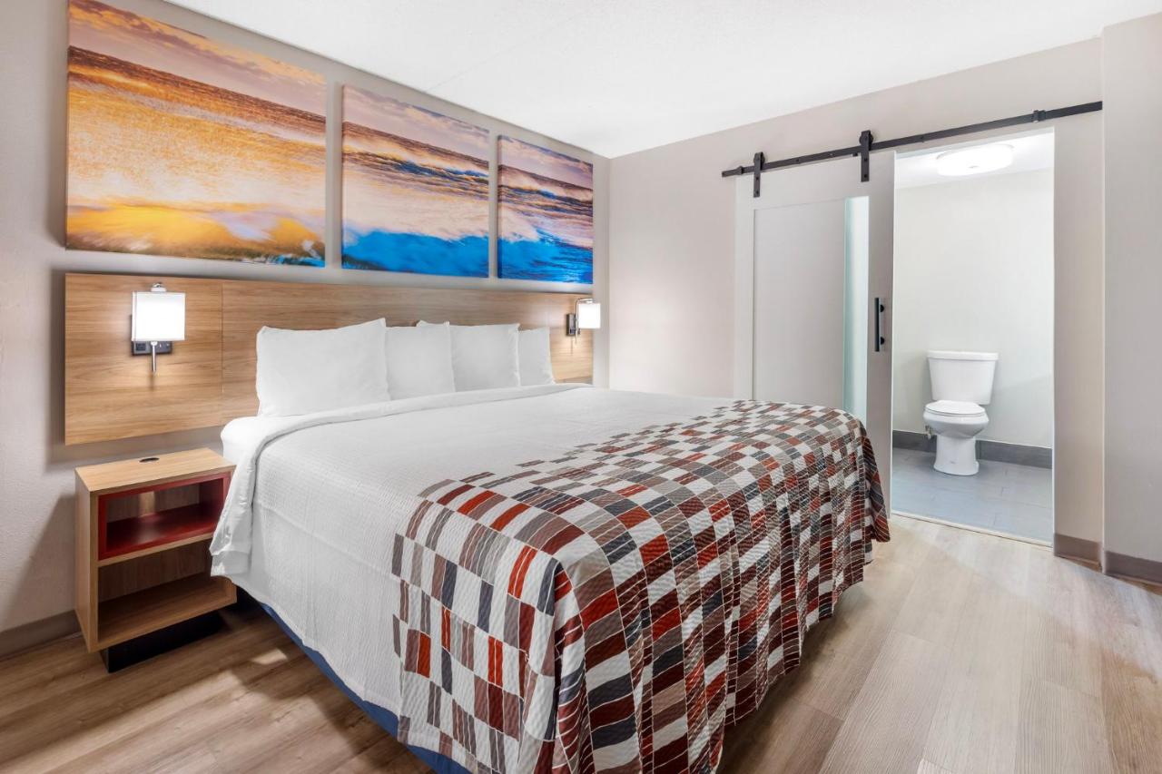 | Days Inn by Wyndham Franklin Nashville