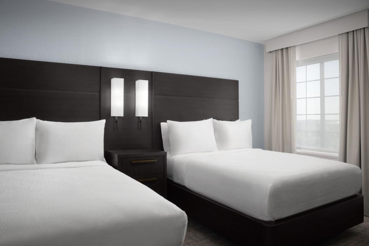 | Staybridge Suites Baltimore BWI Airport, an IHG Hotel