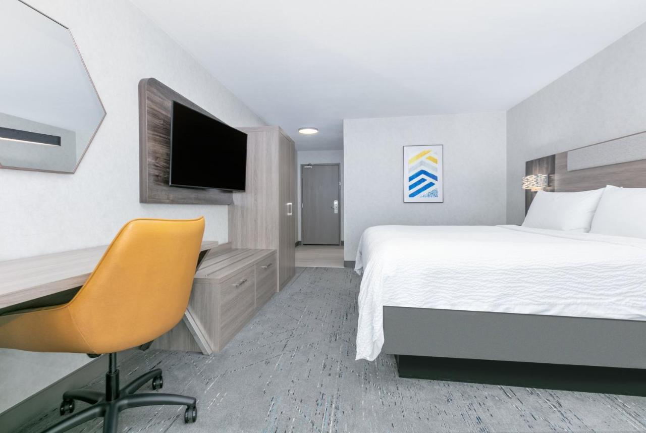  | Holiday Inn Express Hotel and Suites Valparaiso, an IHG Hotel