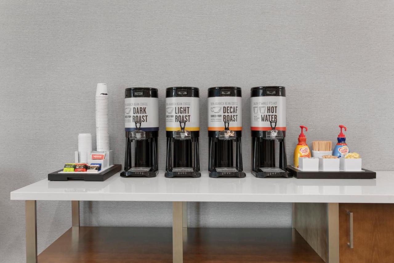 | Hampton Inn by Hilton Saline
