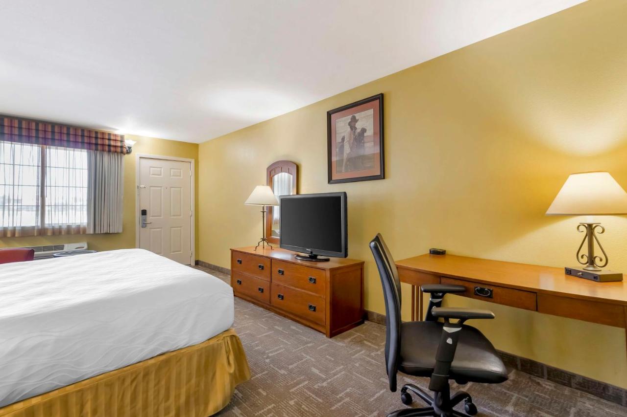 | Best Western Executive Inn