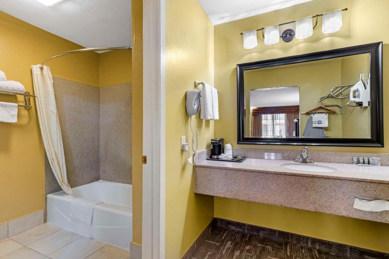  | Best Western Executive Inn