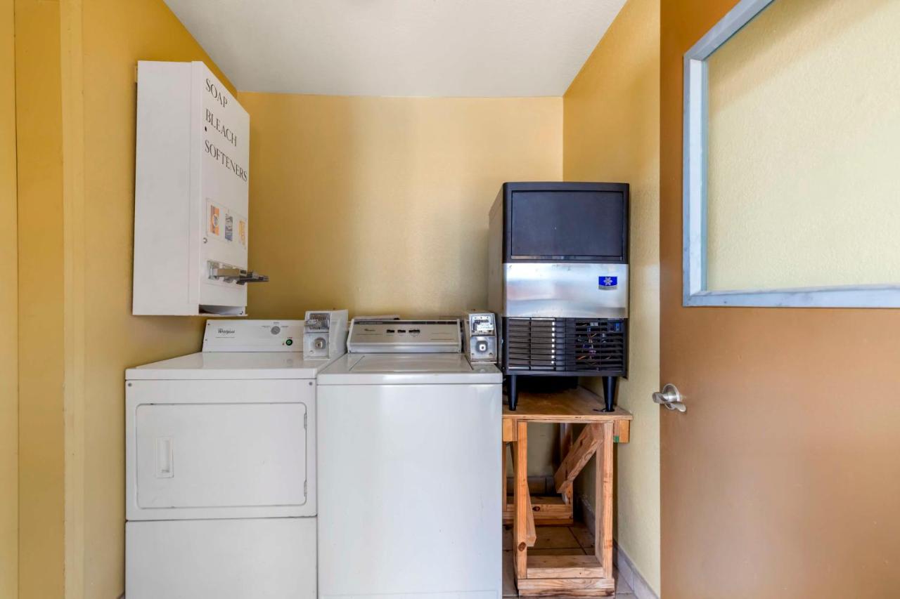 | Best Western Executive Inn