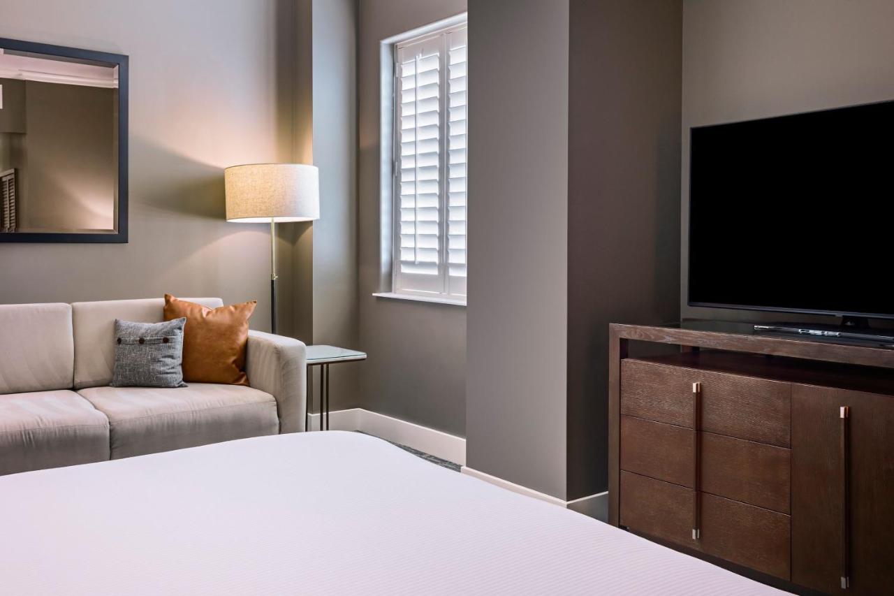 Executive King Room at Ambassador Hotel Oklahoma City, Autograph Collection