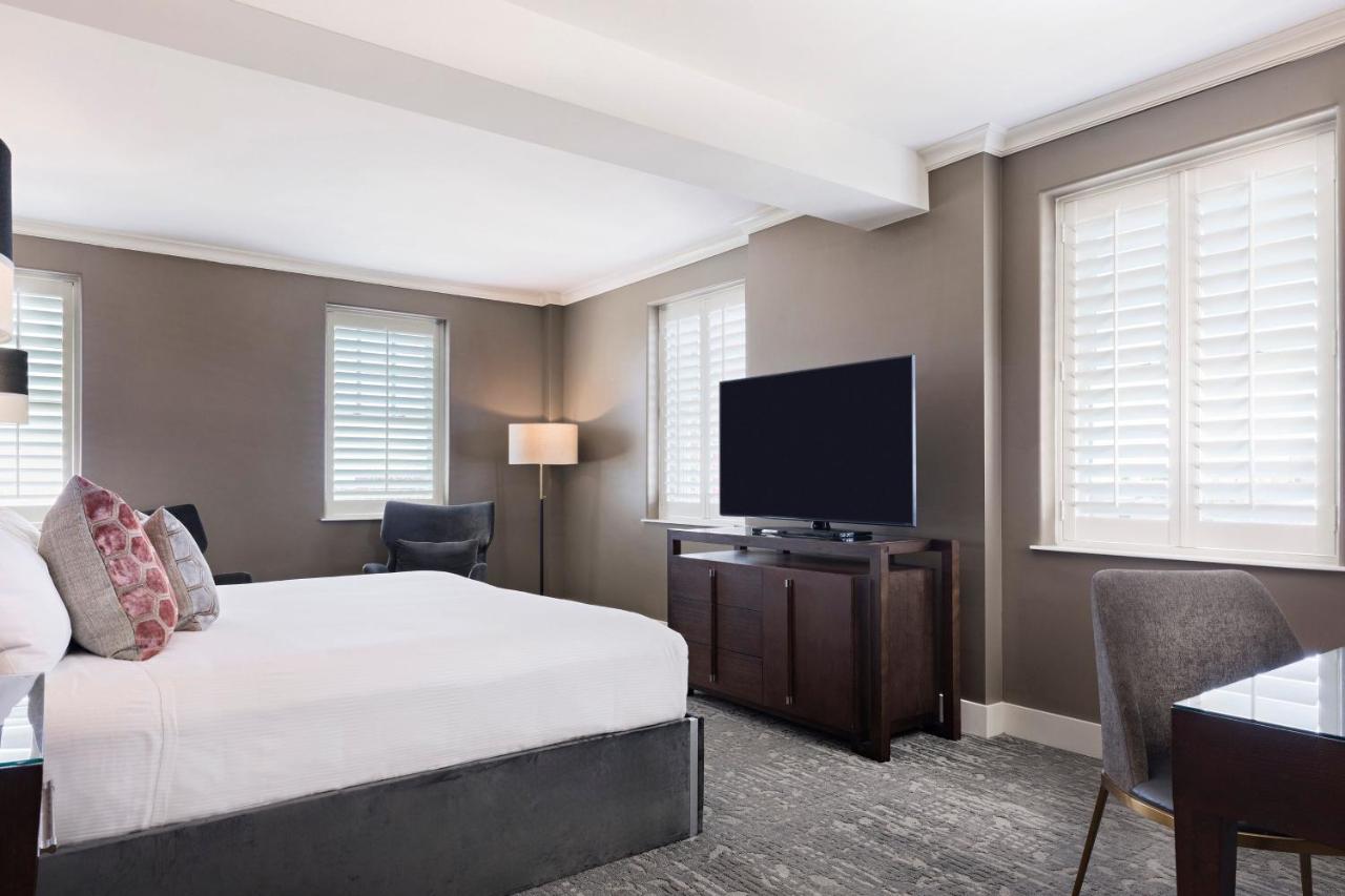 Larger Guest room, 1 King, City view, Corner room at Ambassador Hotel Oklahoma City, Autograph Collection