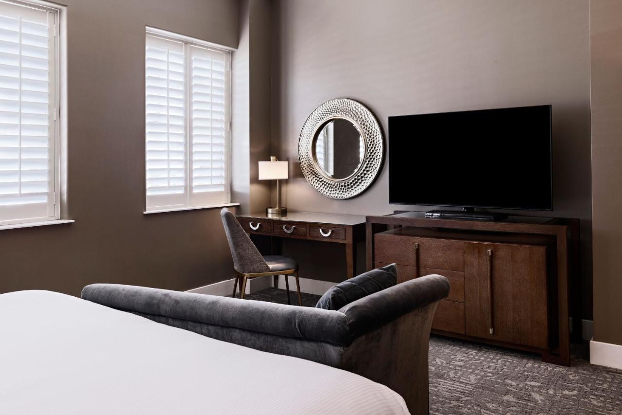 King Room at Ambassador Hotel Oklahoma City, Autograph Collection