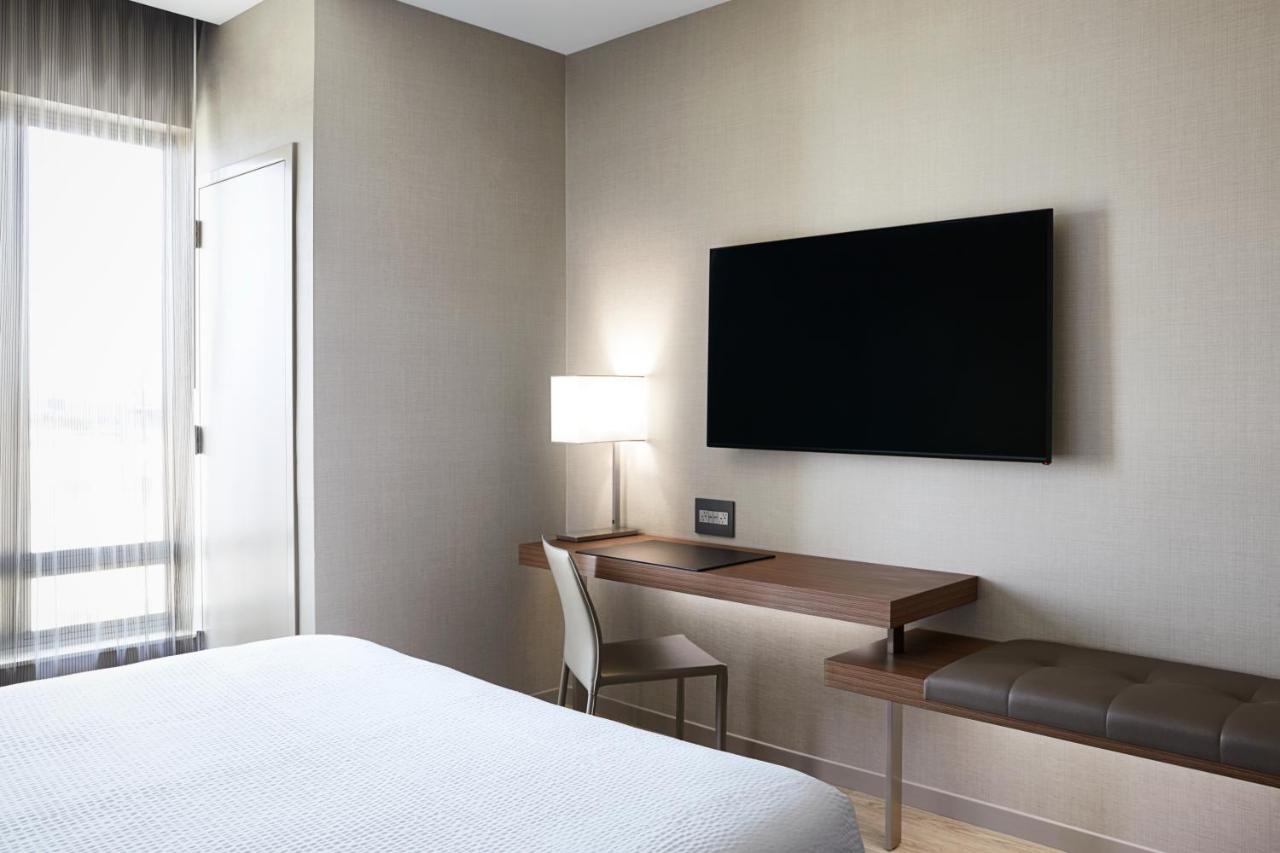| AC Hotel by Marriott Bloomington Mall of America