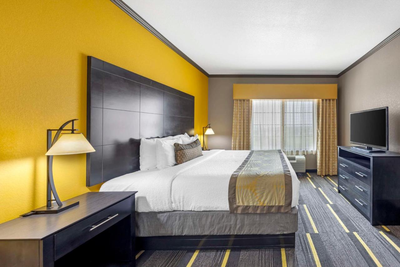  | Best Western Plus Emerald Inn & Suites