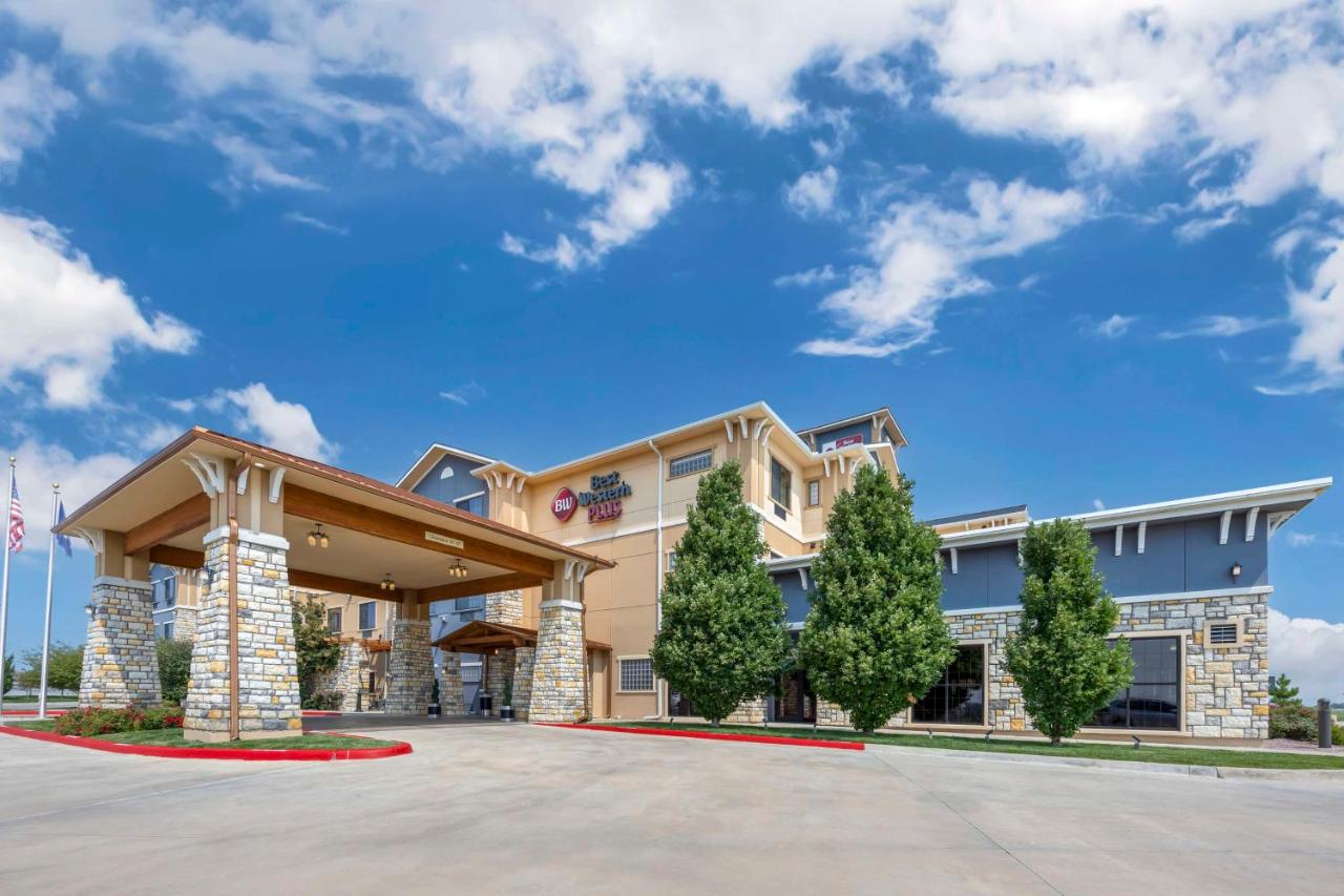  | Best Western Plus Emerald Inn & Suites