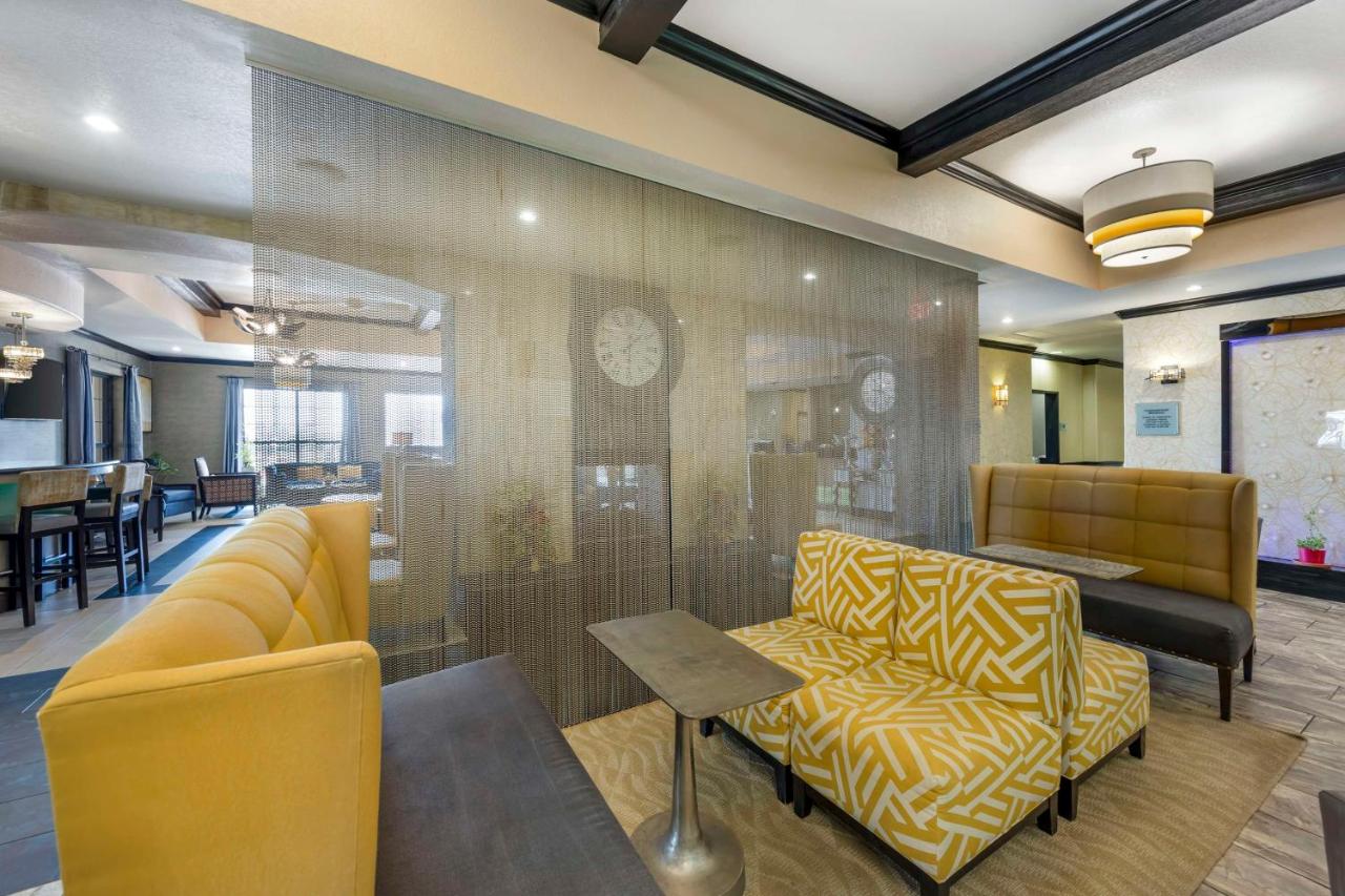  | Best Western Plus Emerald Inn & Suites