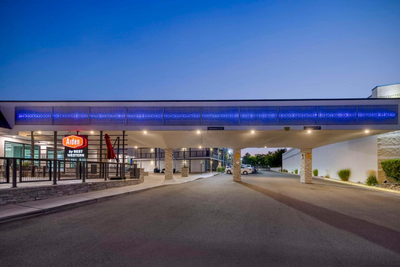 | Aiden by Best Western at South Reno