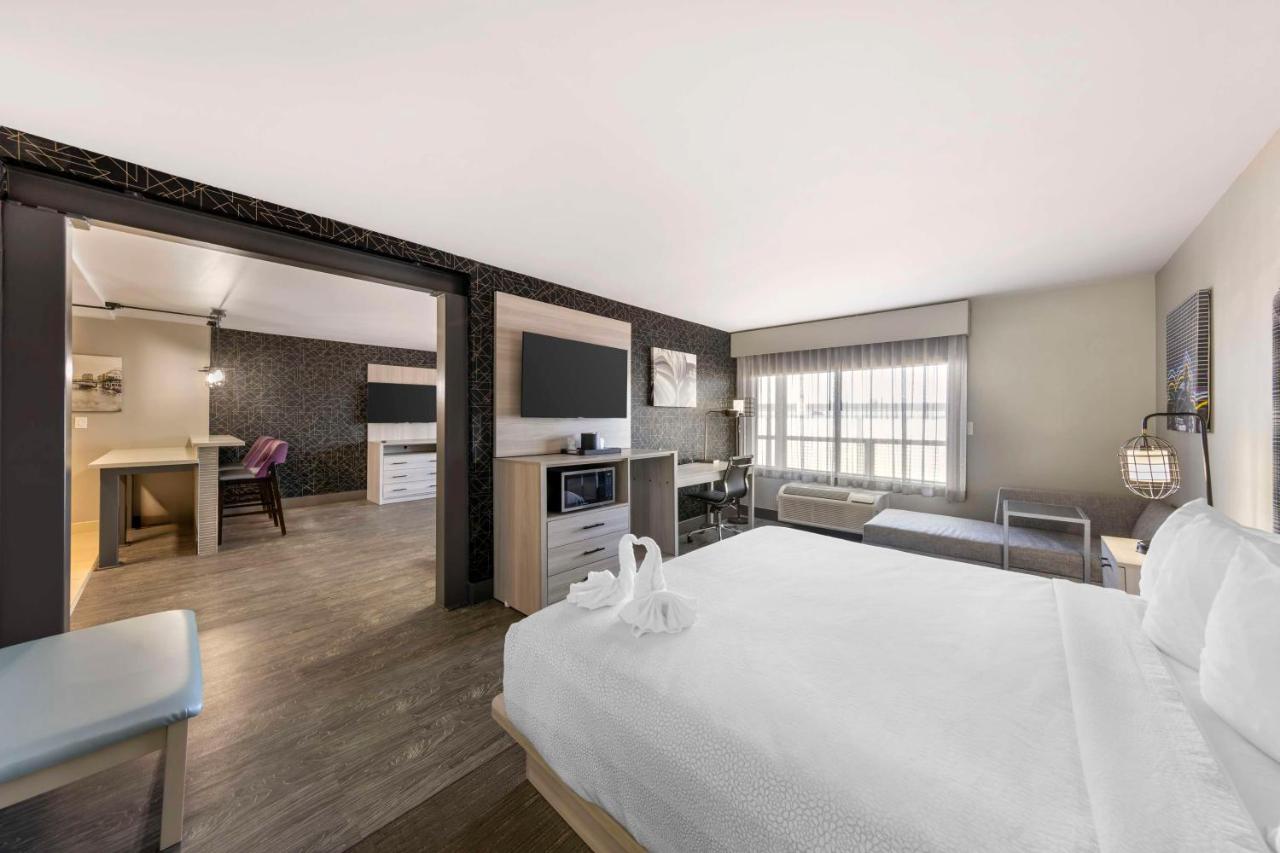 | Aiden by Best Western at South Reno
