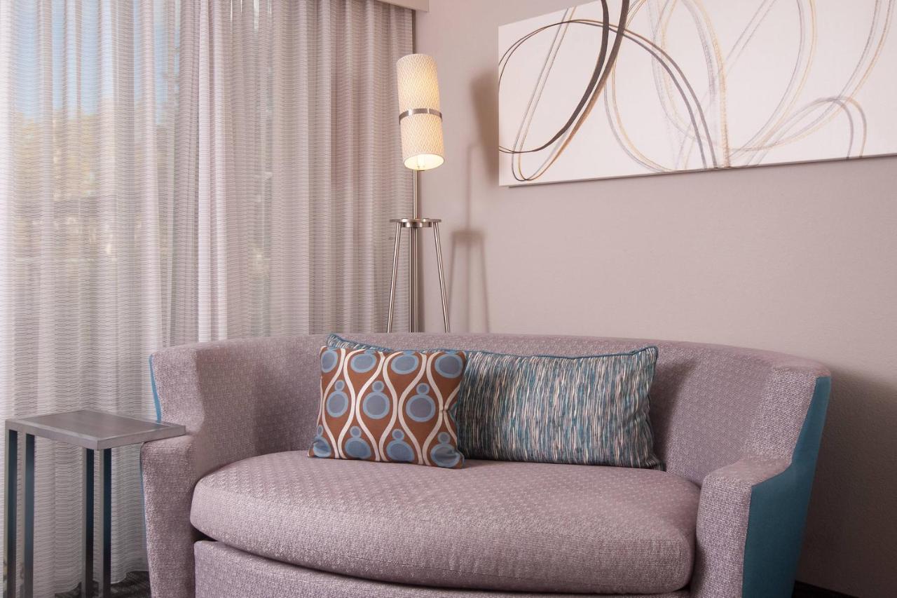 | Courtyard Miami Coral Gables